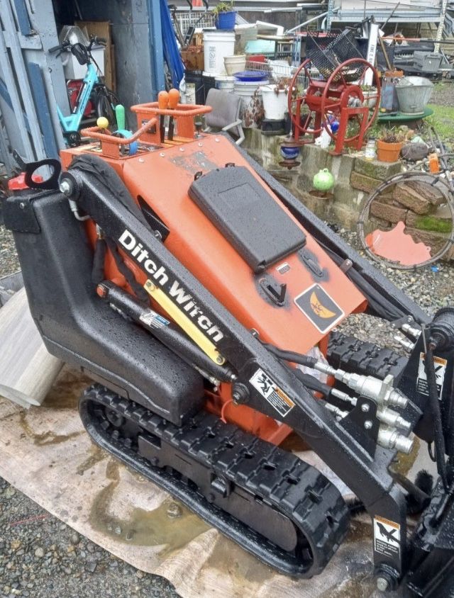Ditch Witch Sk350 for Sale in Seattle, WA OfferUp