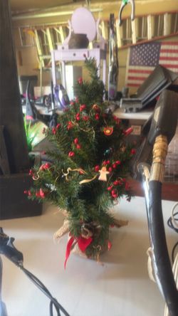 Small table top 🎄 Christmas tree