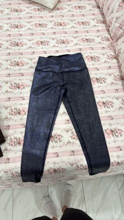PowerShine Viper High Waisted Midi Legging