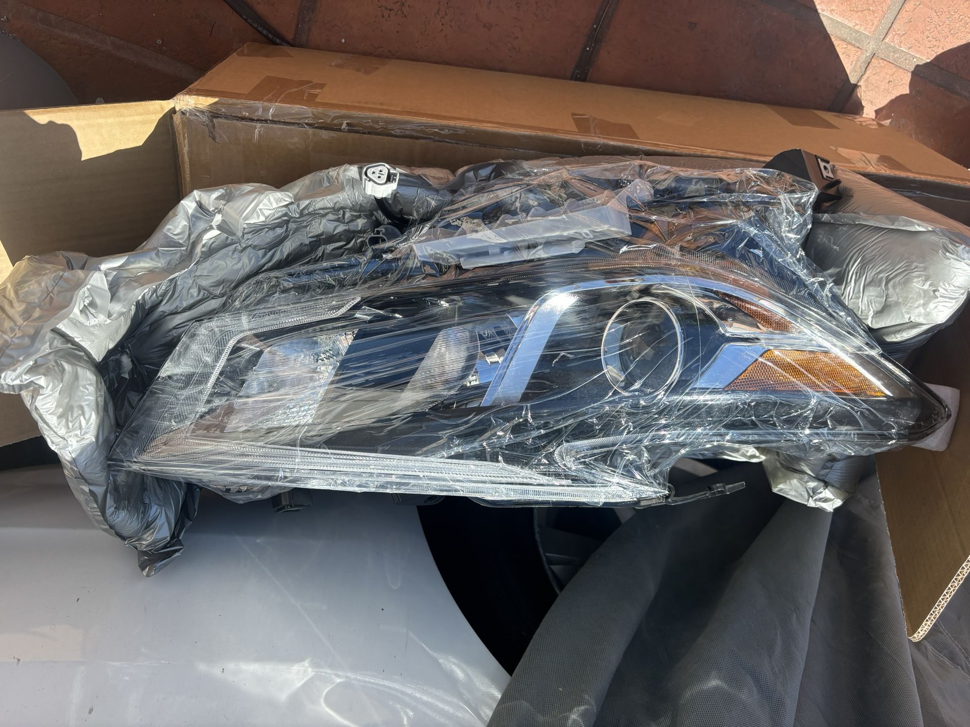 2016 -2018 Nissan Maxima Headlights