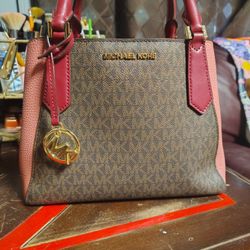 Michael Kors Satchel 