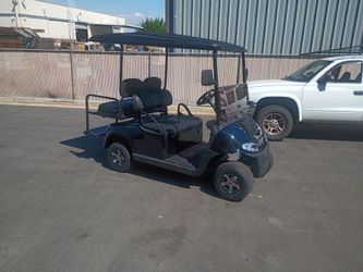 Lithium EZGO RXV golf cart