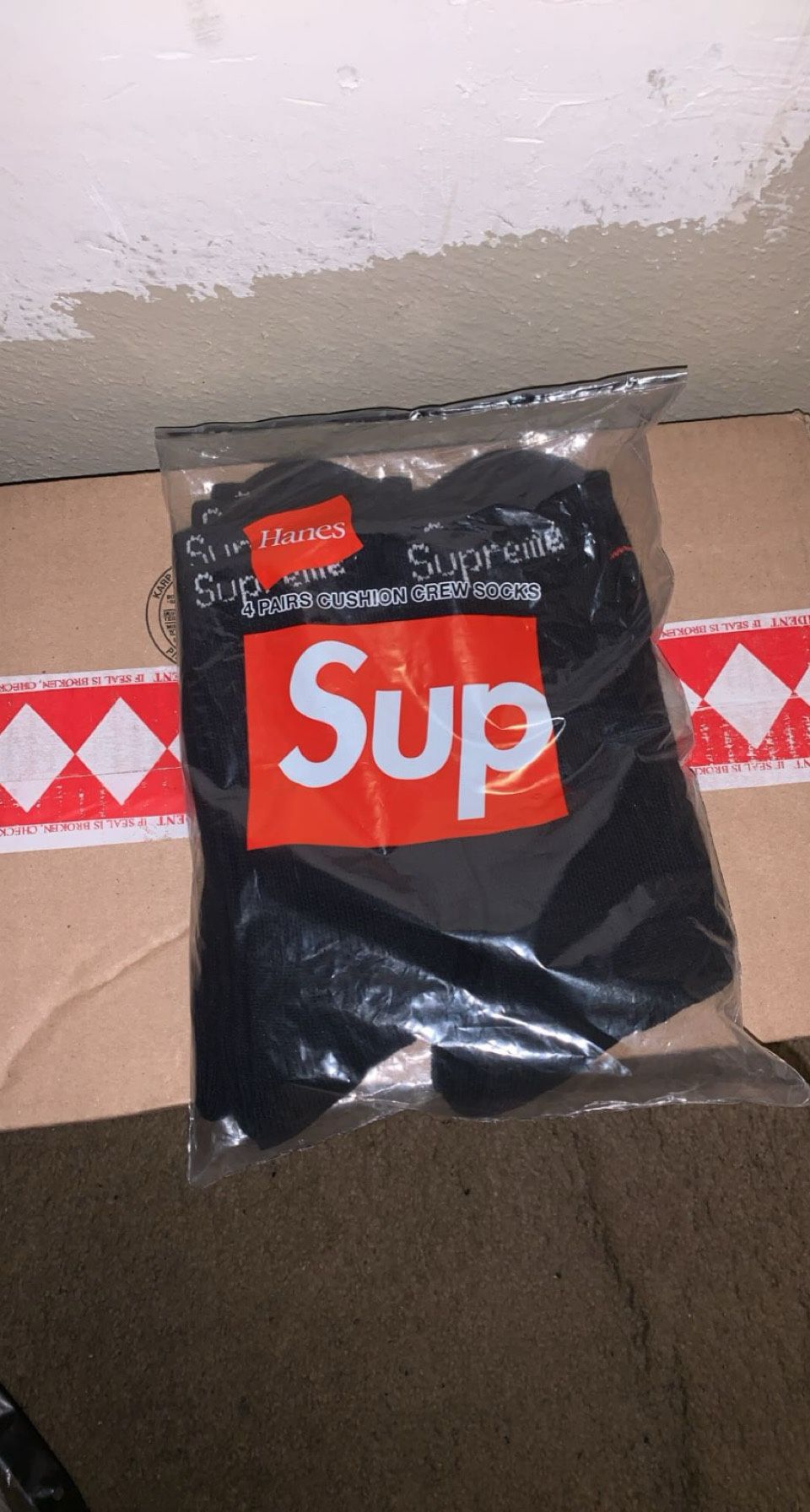 Supreme Crew Socks