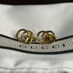 Gucci G Stud Earrings 18k