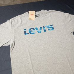 LEVIS (M) T-SHIRT