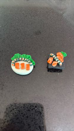 Miniature sushi platter magnet