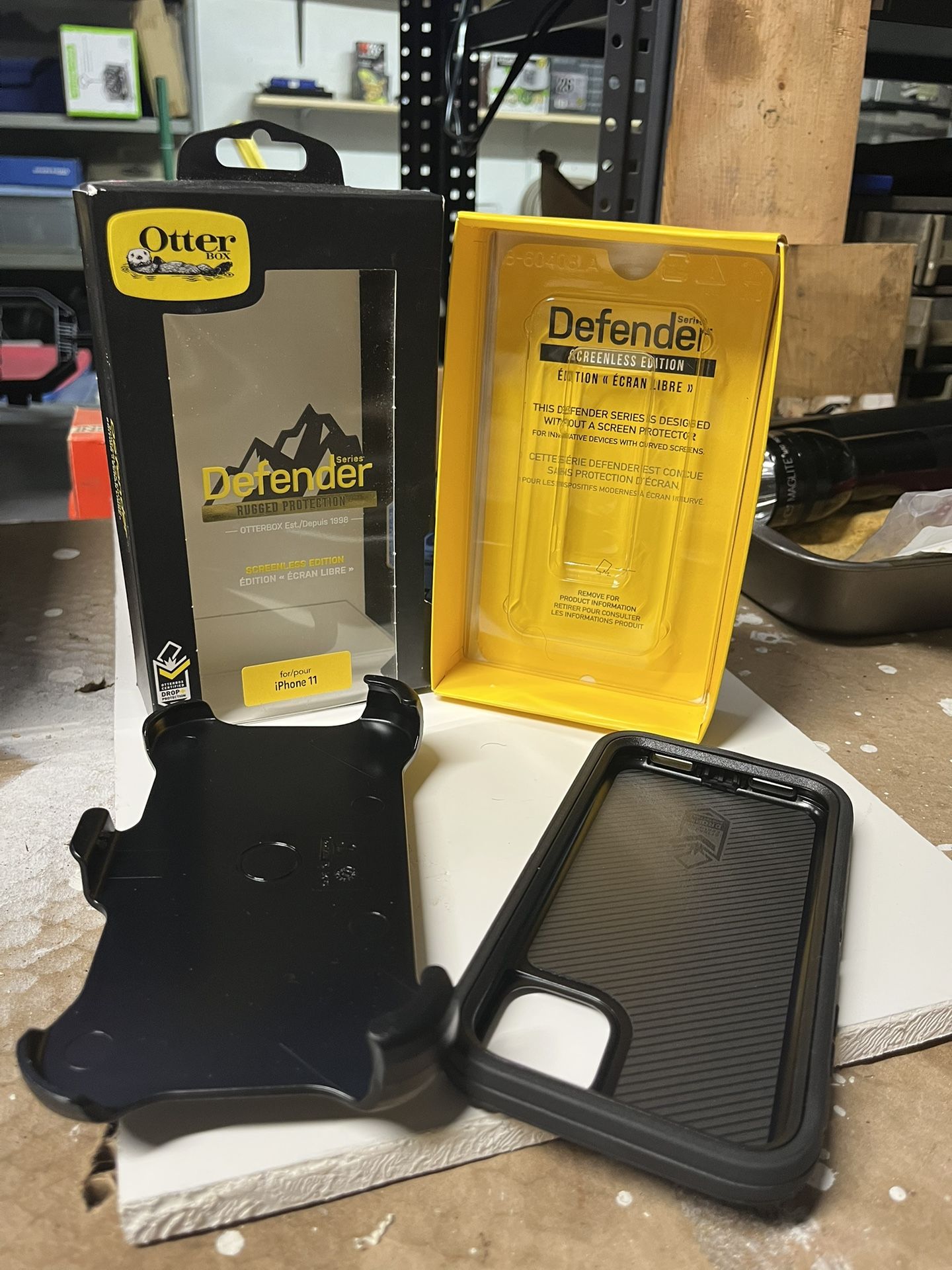 Otter Box Defender iPhone 11