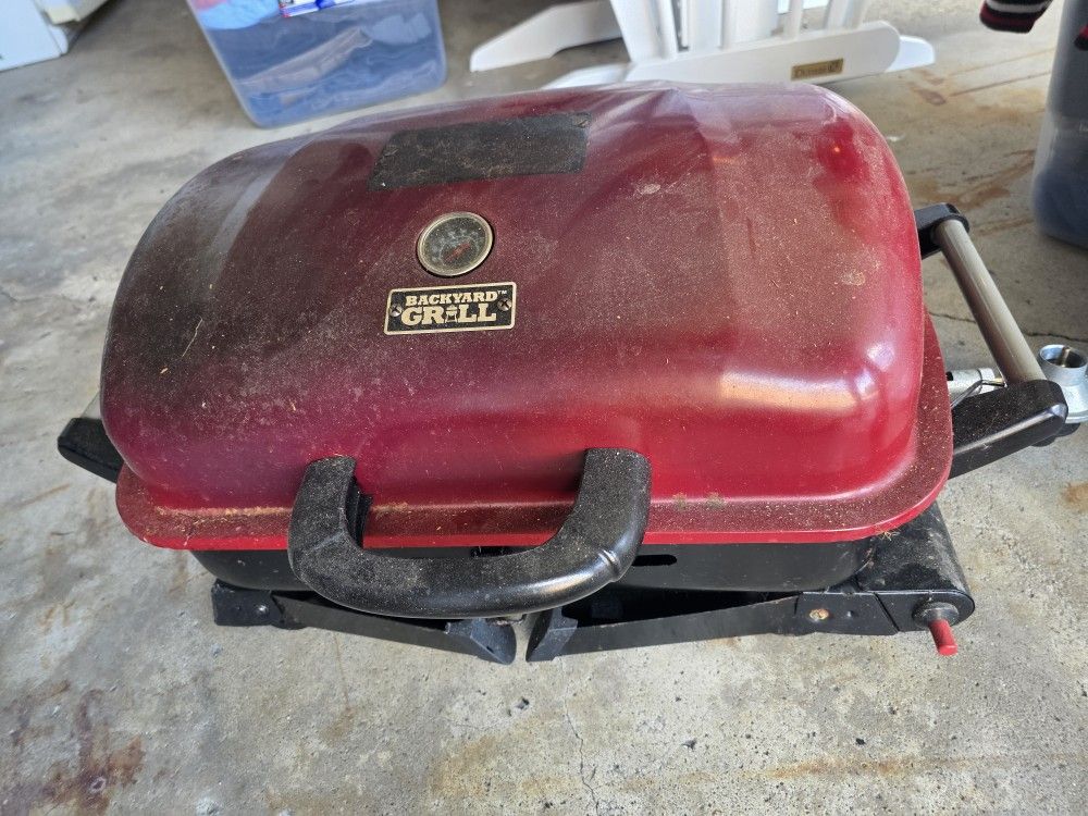 Backyard Grill portable gas grill