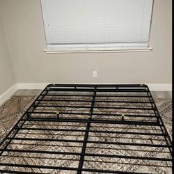 KING SIZE Low Profile Bed frame/box Spring  