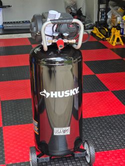 Brand New HUSKY 20 Gal Air Compressor 200 PSI 4.0 SCFM
