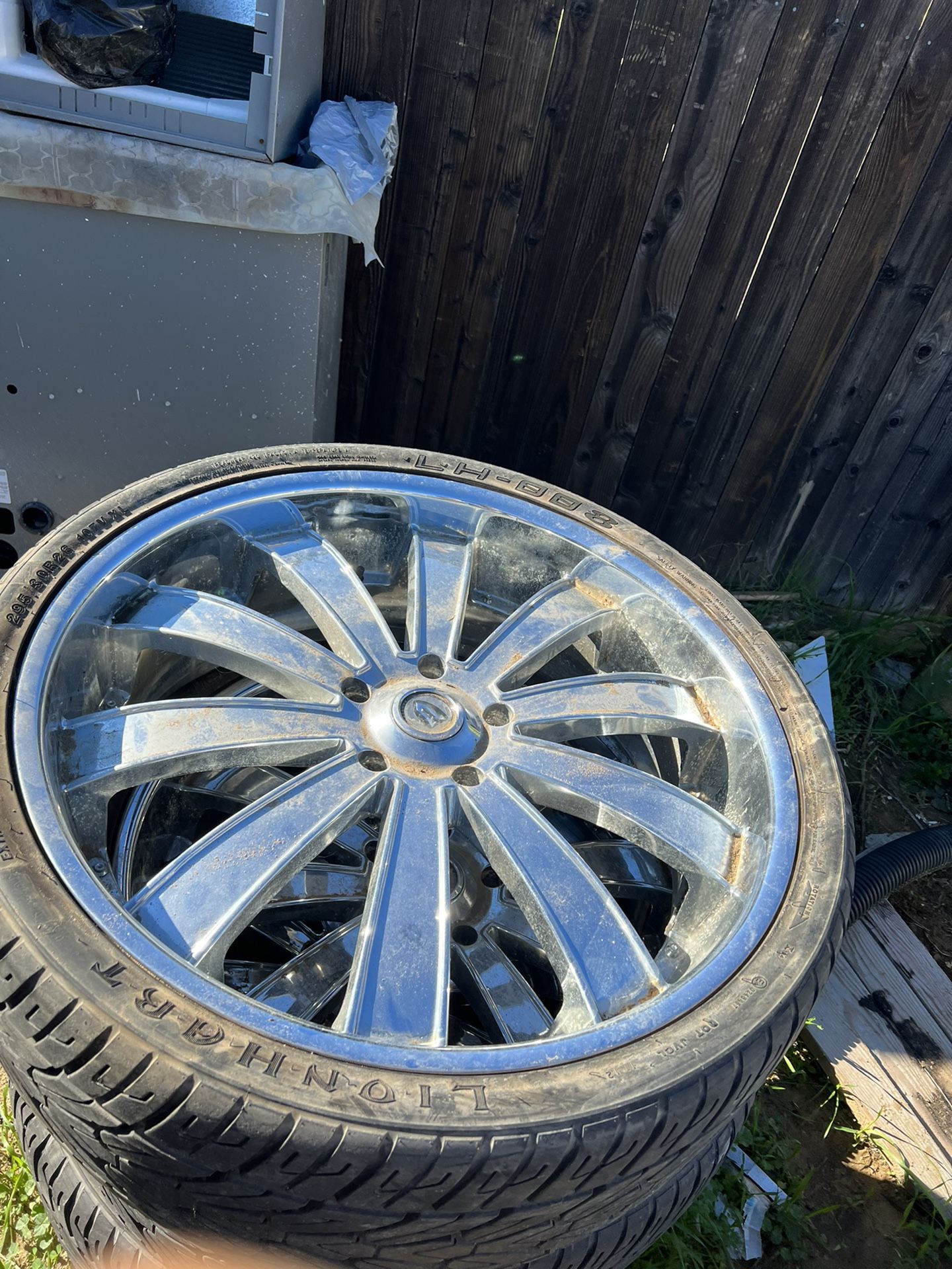 26s Rims 5x139.7 Bolt Pattern 