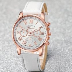 Geneva Platinum Watch... Women's Wristwatch. Reloj. White. Blanco