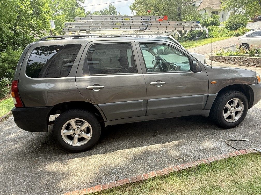 2005 Mazda Tribute