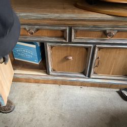 Classic Antique Aged+distressed Dresser 