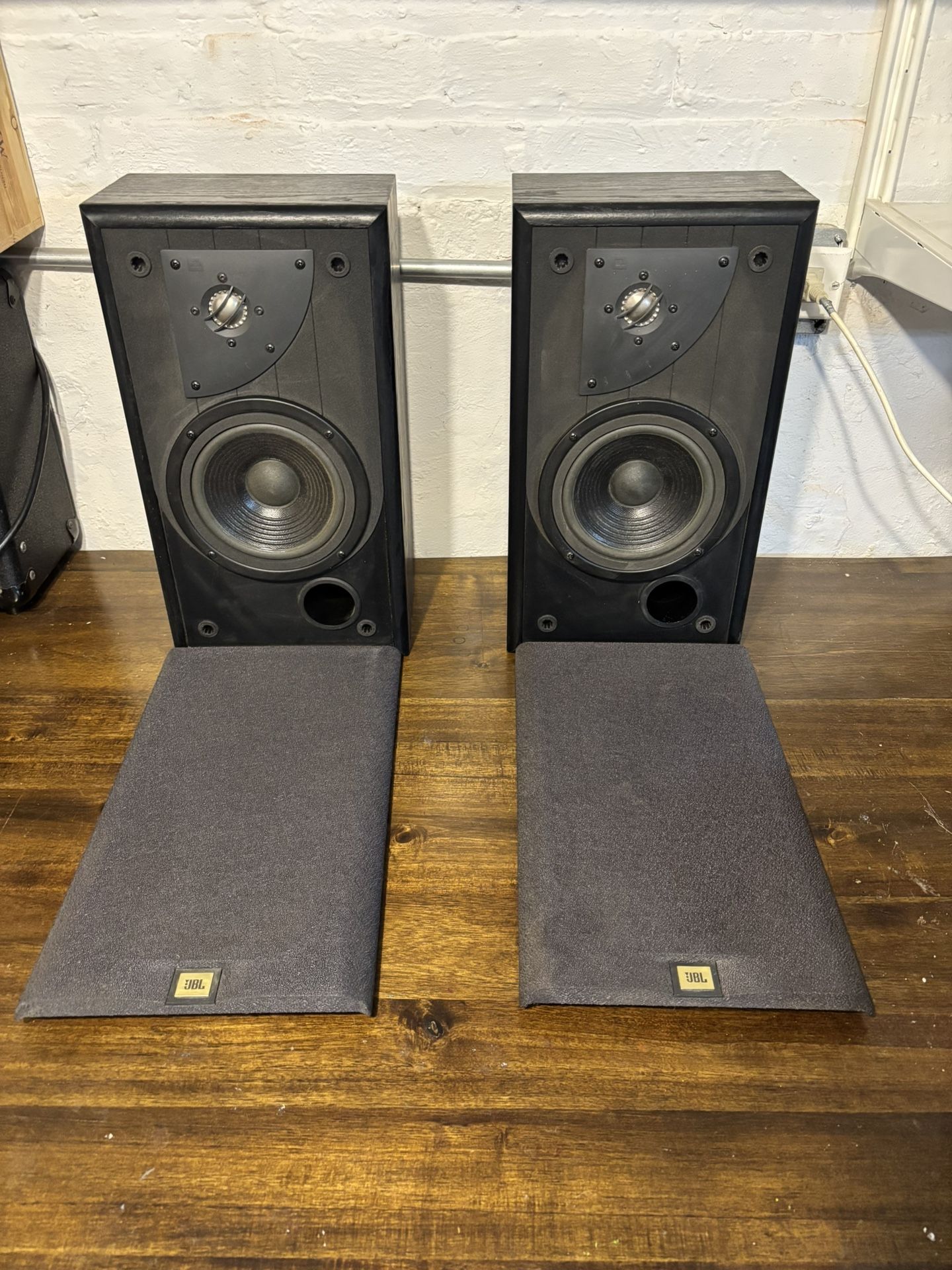 JBL Speakers LXE330