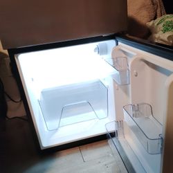Mini Refrigerator With Freezer