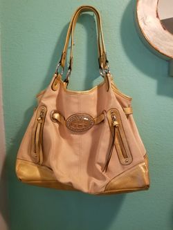 Gold Kathy Purse...Med size..Good Condition!