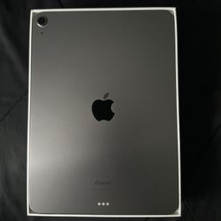 iPad Air 5th Generation +  Apple Pen