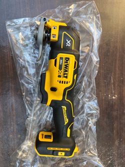 DeWalt 20V XR Brushless Oscillating Multi-Tool DCS356