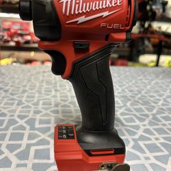 MILWAUKEE M18 Cordless Impact Surge 1/4 Fuel Brushless $165