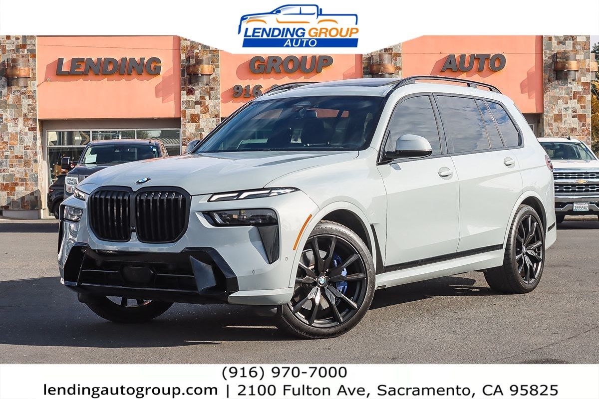 2023 BMW X7