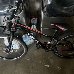 Trek Mountain Bike