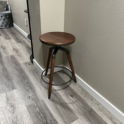Wood 🪵 stool