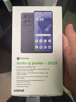 Get the Motorola Moto G Power for FREE when you make the switch or add a line to Cricket!