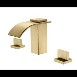 SUMERAIN Modern 8" Widespread Double Handle Bathroom Sink Faucet in Brushed Gold