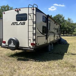 2018 Atlas 32’M-2922BH