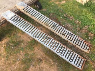 STEEL TRAILER RAMPS
