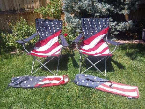 Pair of USA Folding Lawn Chairs w Bags
