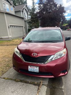 2012 Toyota Sienna