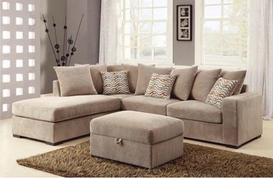 Sectional sofa in Offer (500044)