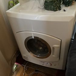 Washer + Dryer Set