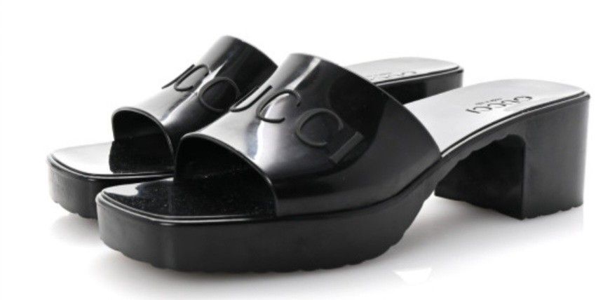 Gucci 
Rubber Gucci Logo Womens Platform 20/60mm Slide Sandals 35 Black Authentic