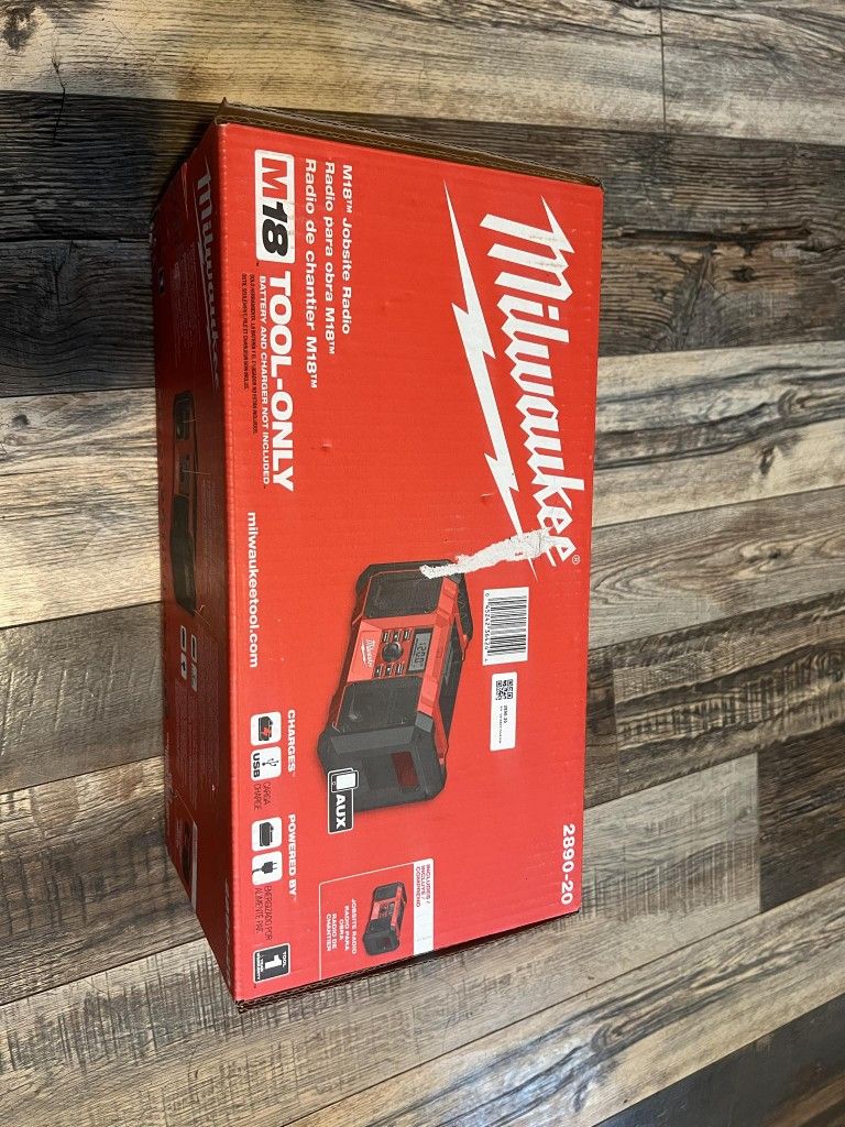 Milwaukee M18 Radio