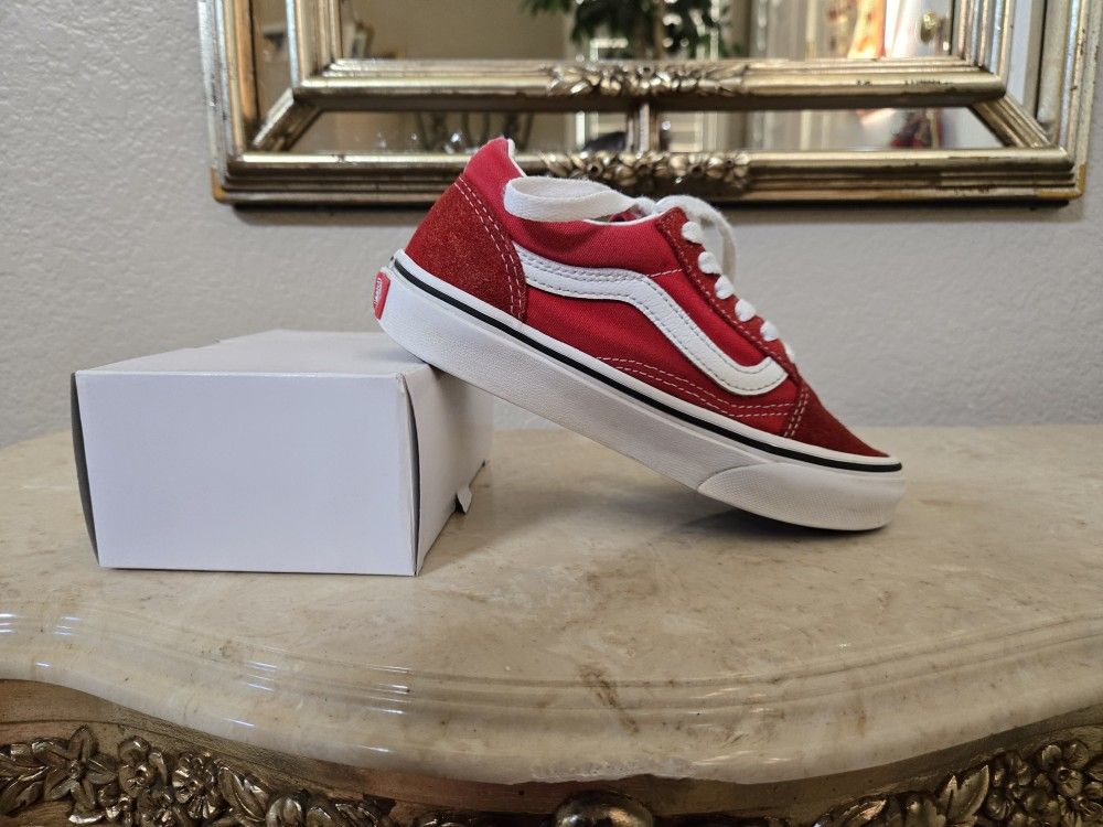 Boy's VANS Shoes Size 13.5
