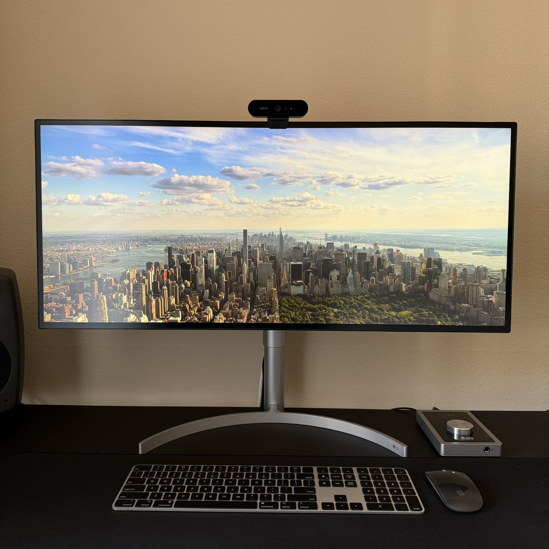 LG 34" Class 21:9 UltraWide® 5K2K Nano IPS LED Monitor with HDR 600 (34" Diagonal)