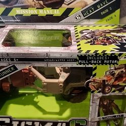 G.I.JOE SUMA 6 Dune Runner W Pull Back Motor New In Box Make Offer