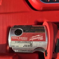 Milwaukee Press Tool 3 Dies