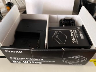 Fujifilm Battery NP-W126S  and Charger BC-W126S