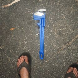 Kobalt pipe Wrench