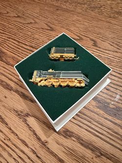 Swarovski Crystal Memories 2 Pc. Train Locomotive w/ Car Set In Box Journeys