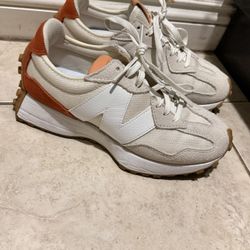 Women’s New Balance 327 