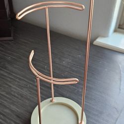 Jewelery Stand 