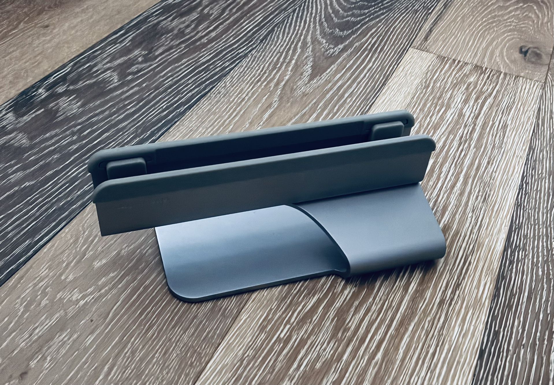 Rain Design mTower Vertical Laptop Stand