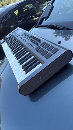 Axiom49 key board