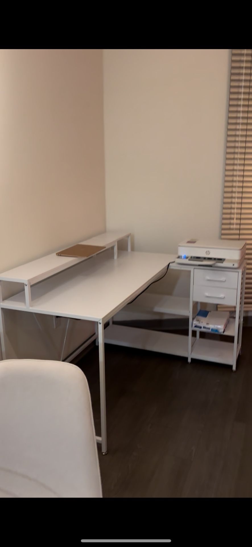 White L shape Desk
