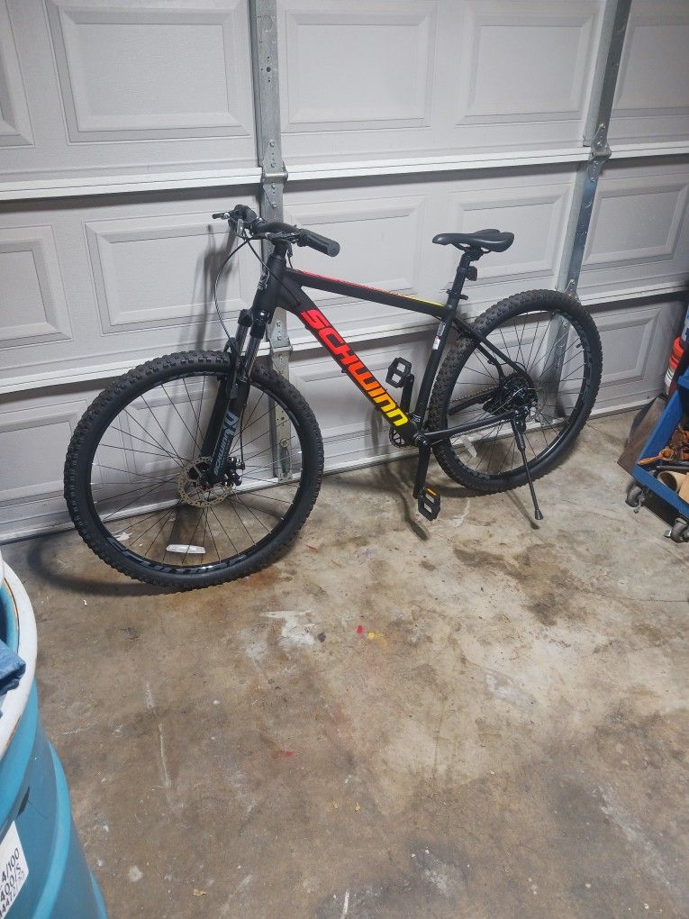 Bike Schwinn Ascension